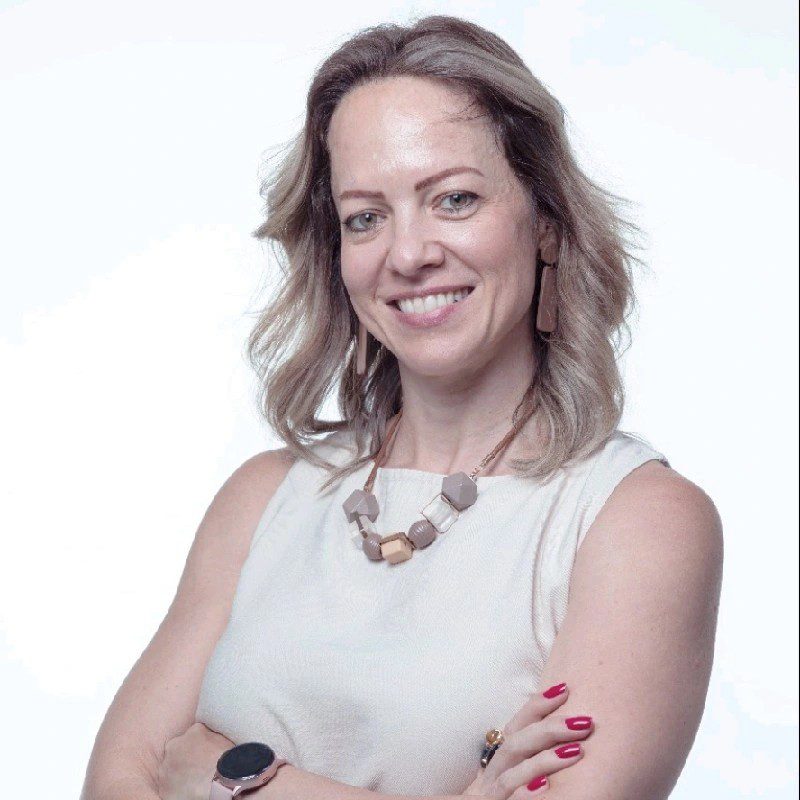 Erika Buzo